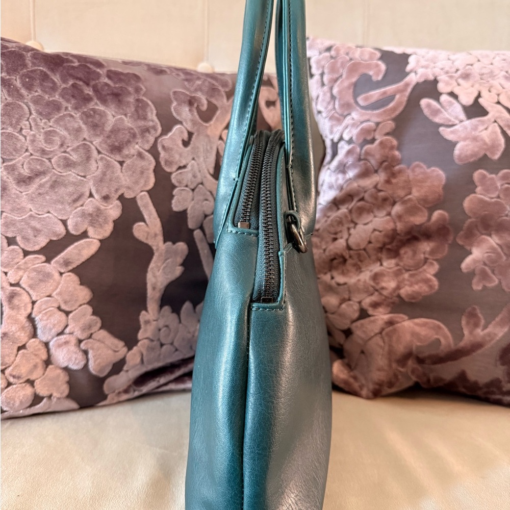 Matt & Nat Teal Dome Satchel - Picture 4 of 10